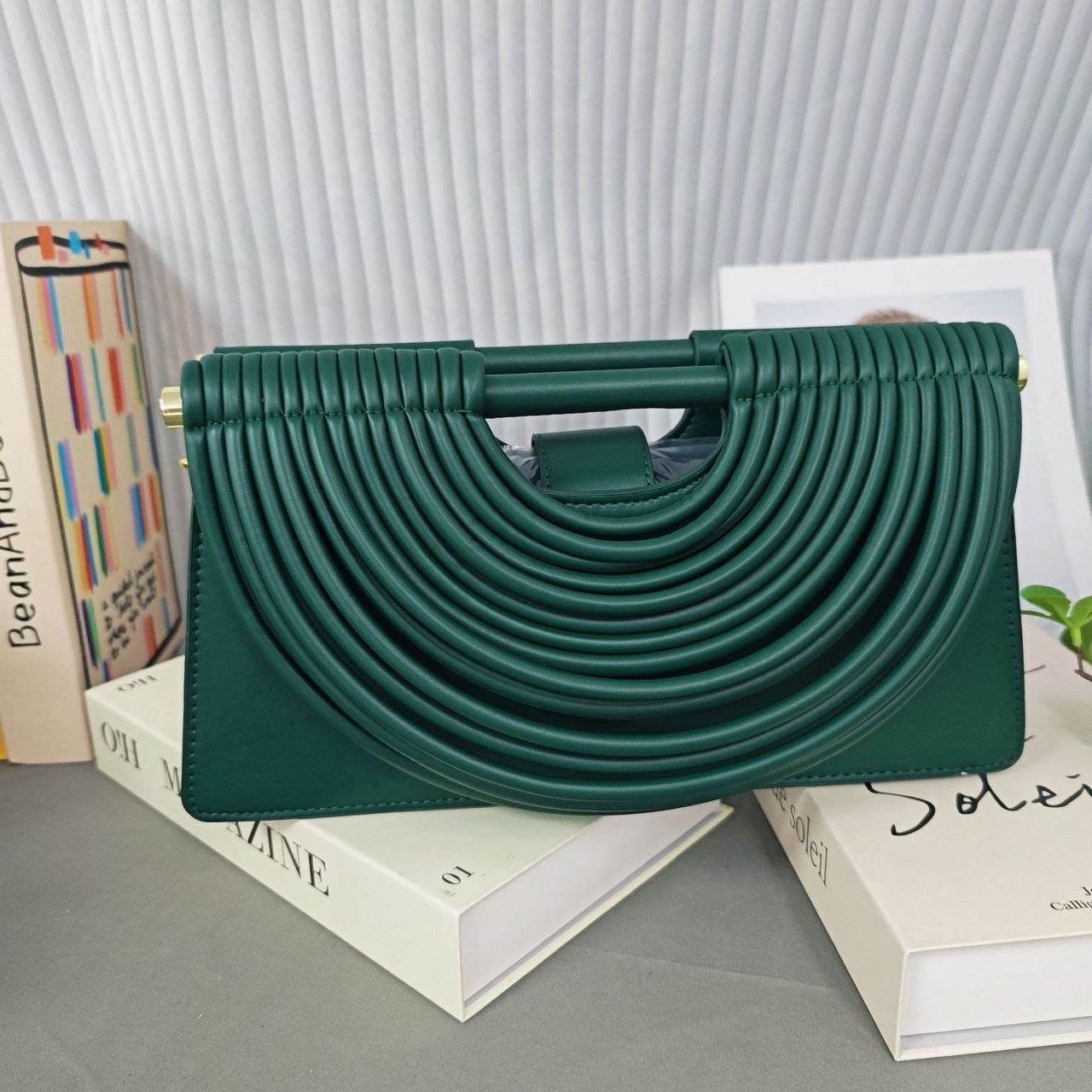 2502 OWANBE CHIC BAG