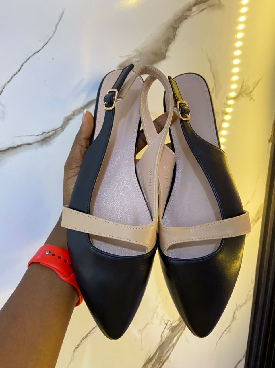 Flat office shoe XP-711 true to size