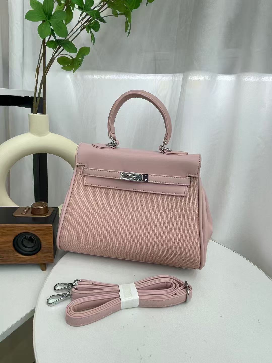 6034 MEDIUM BAG