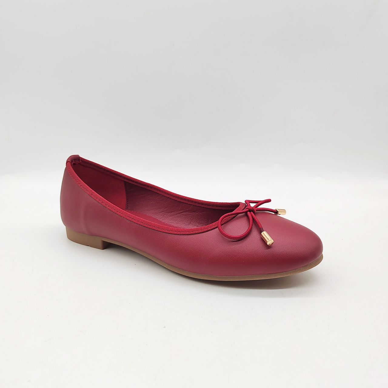 bl-22 flat office shoe true to size..