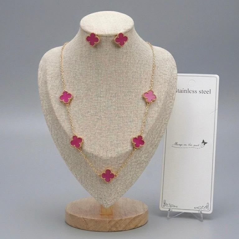 5 motif clove necklace set