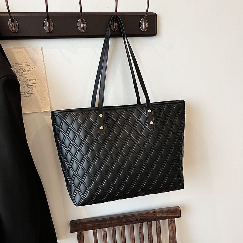 8001 TOTE BAG