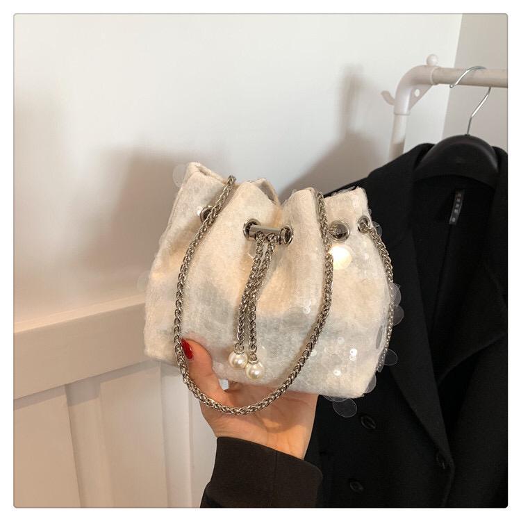 2275 sequence clutch purse