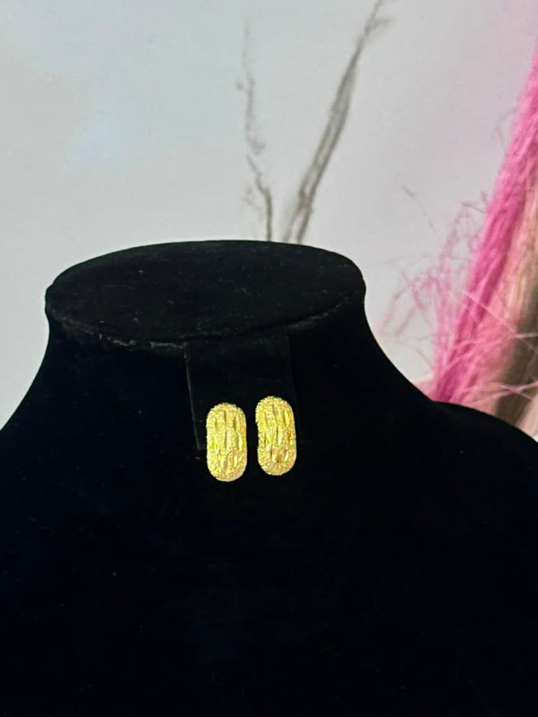 GOLD REP STUD 003