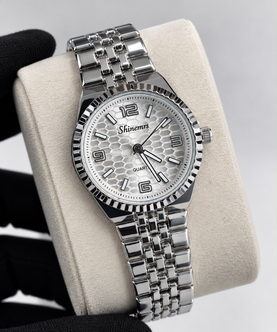 QUARTZ LUXURY WATCHES