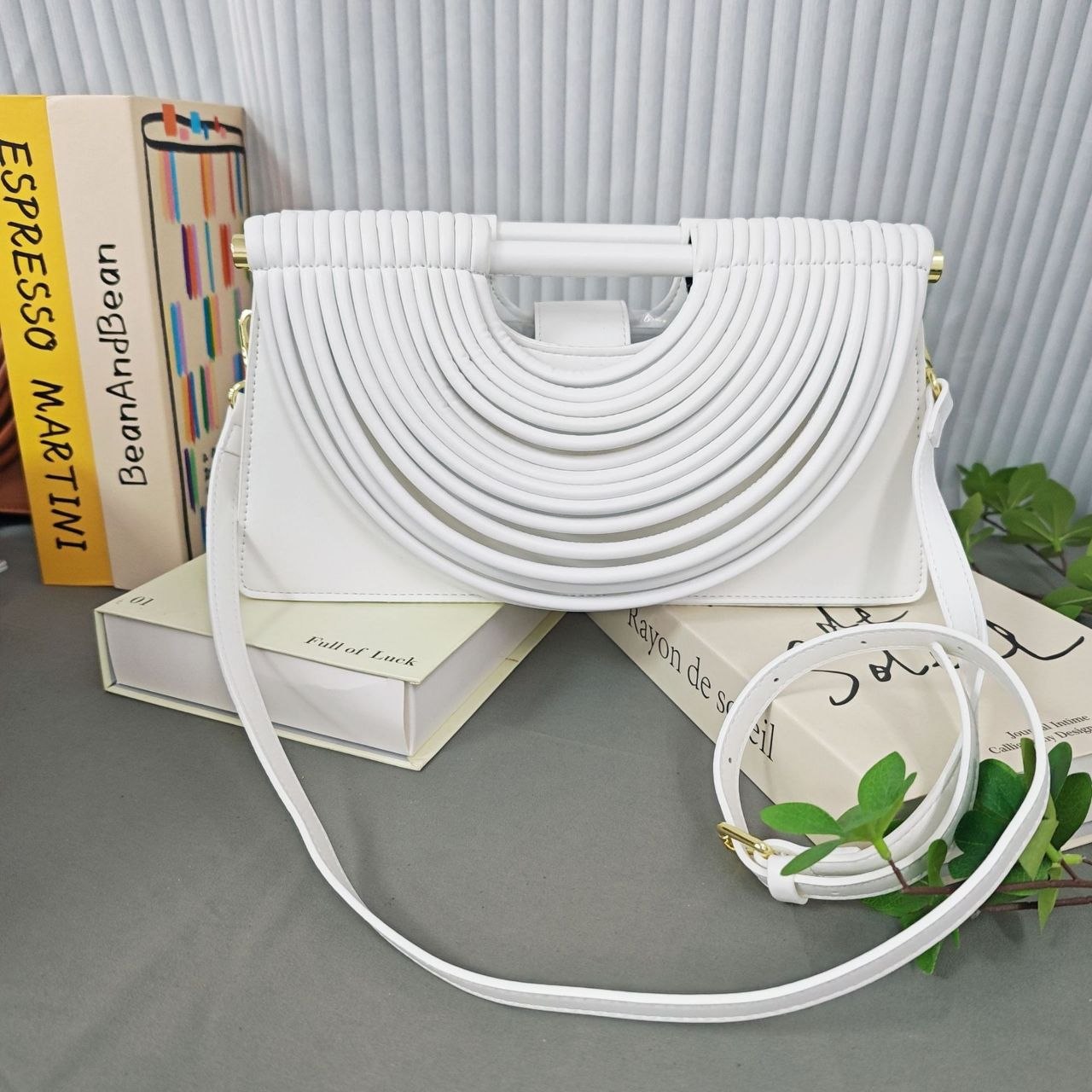 2502 OWANBE CHIC BAG