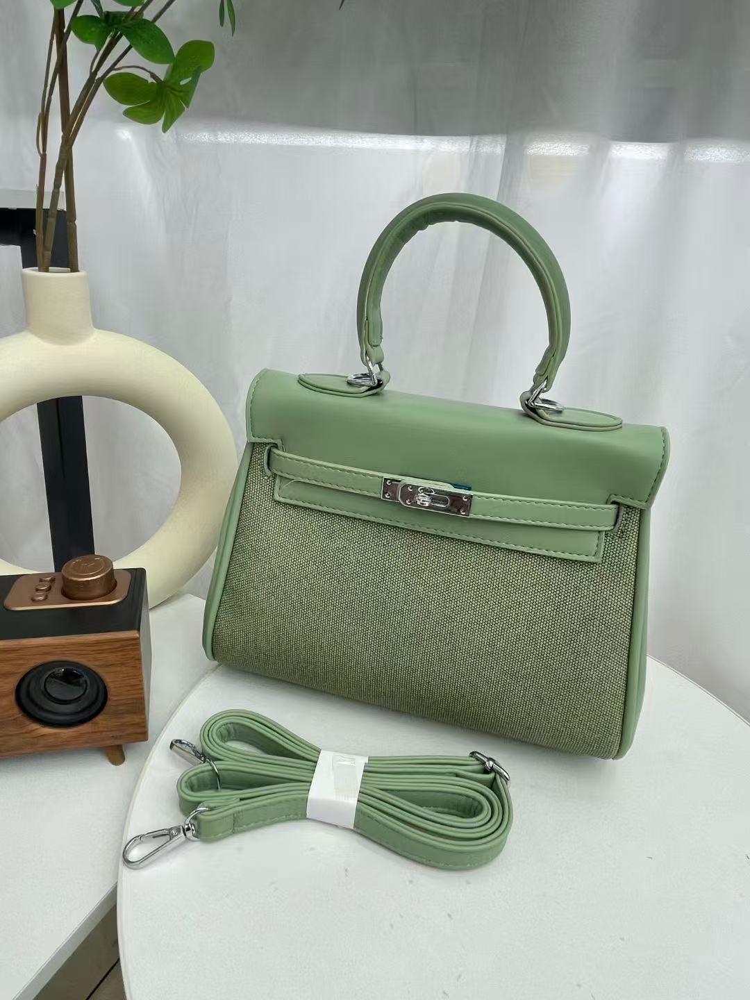 6034 MEDIUM BAG