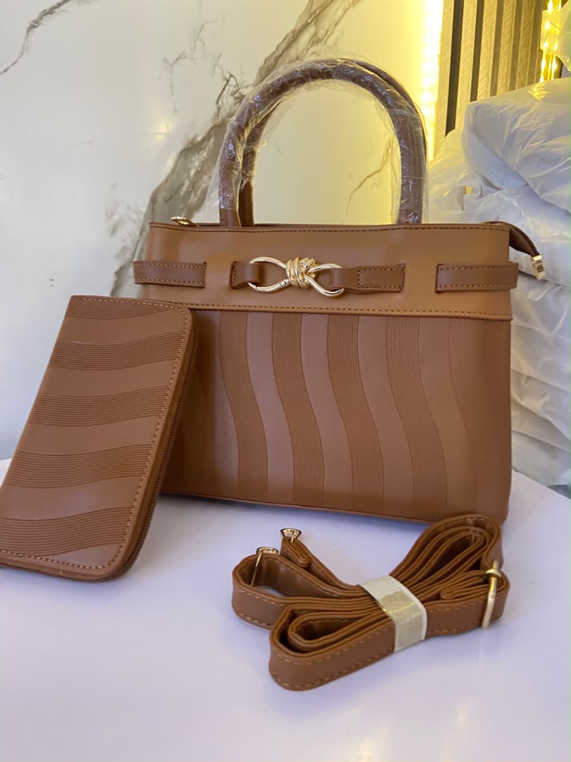 3622 MEDIUM OFFICE BAG