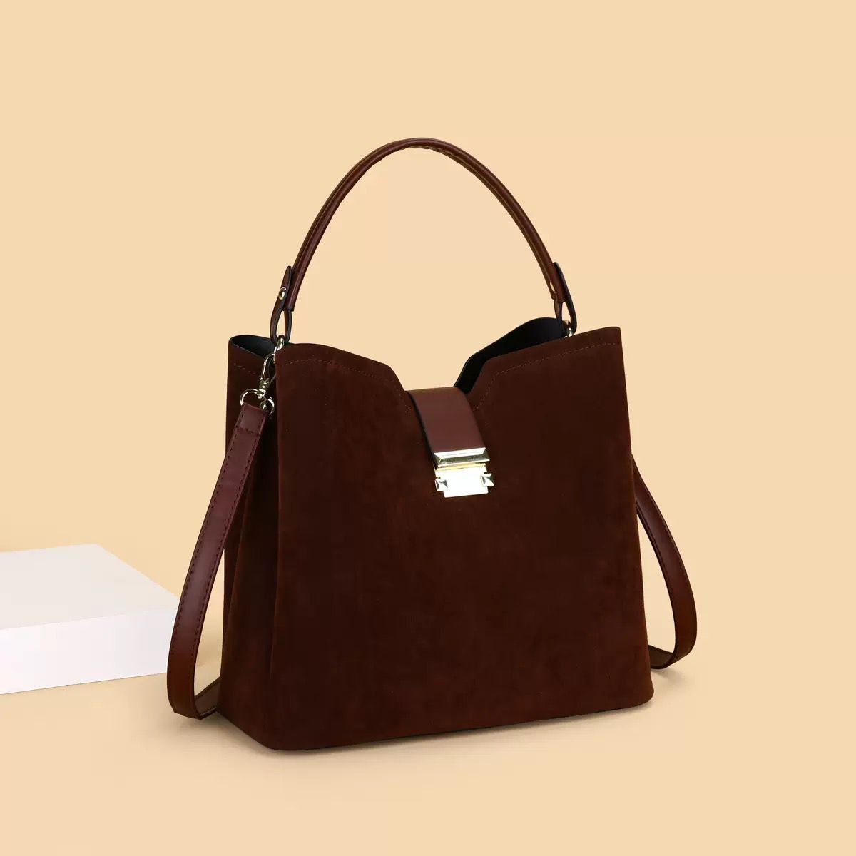 5430 BIG BUCKET BAG